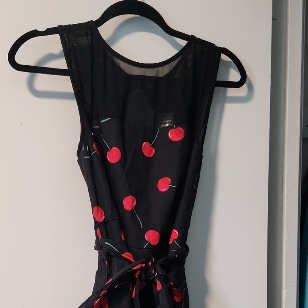 Elegant Black Cherry Print Backless Dress